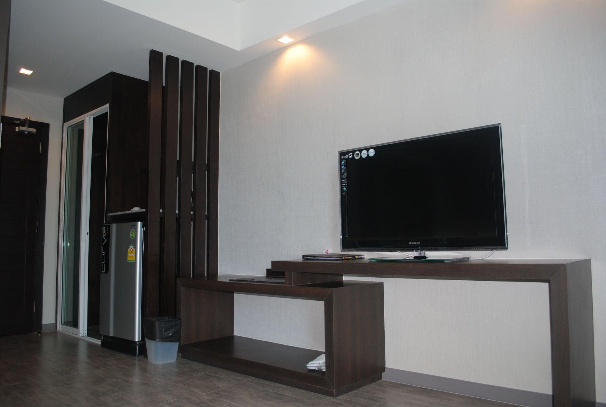 Inn Place Serviced Residence Патая Екстериор снимка