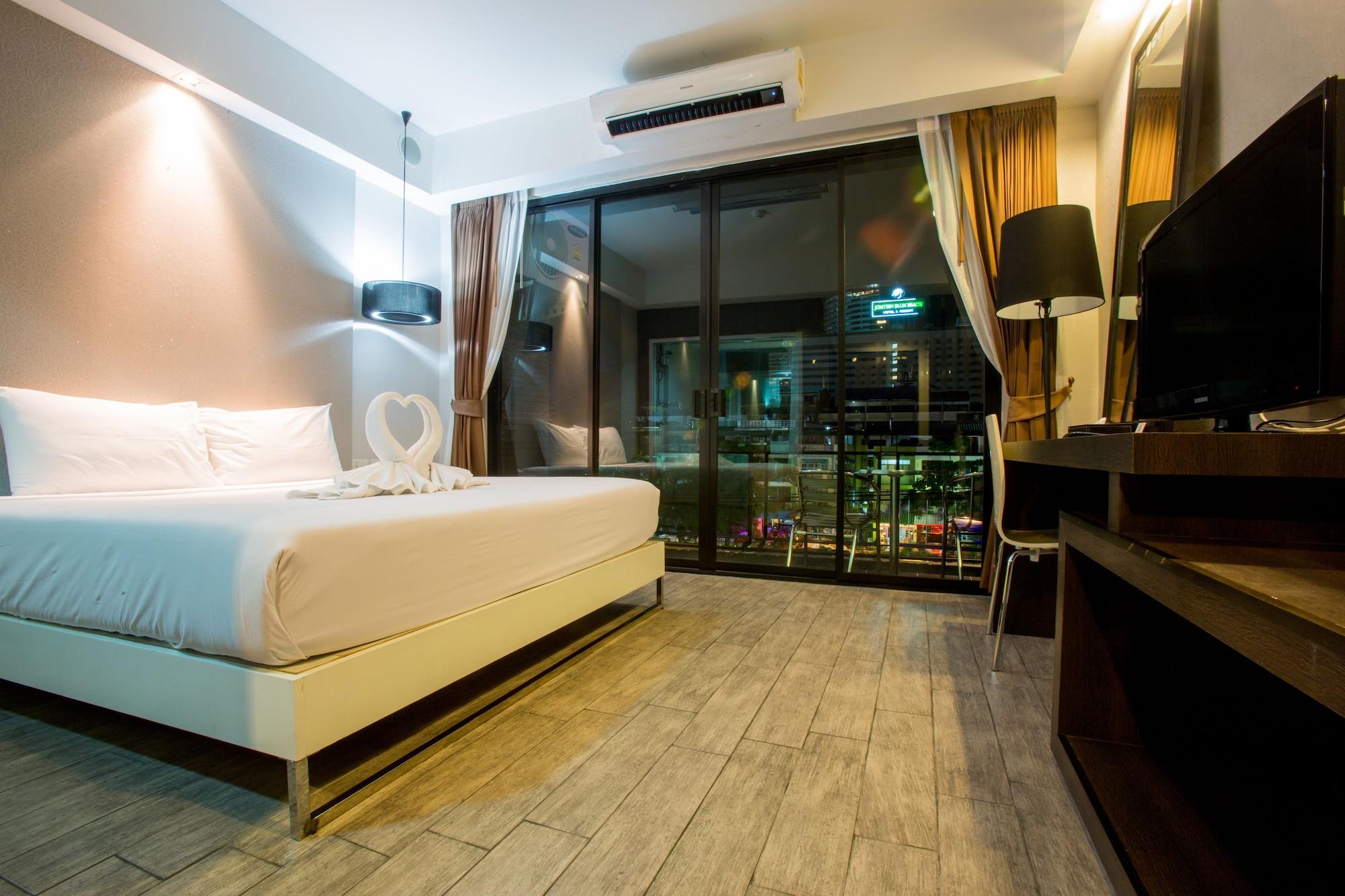 Inn Place Serviced Residence Патая Екстериор снимка
