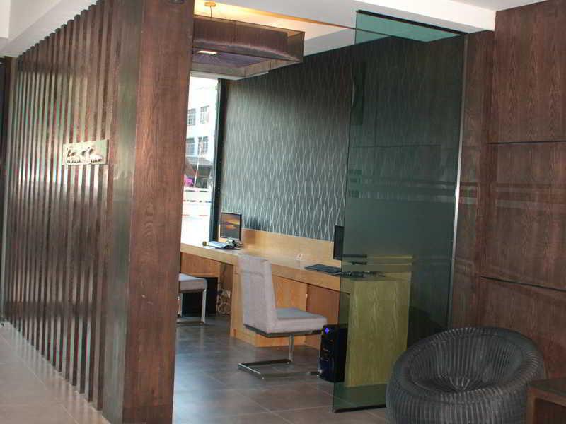Inn Place Serviced Residence Патая Екстериор снимка