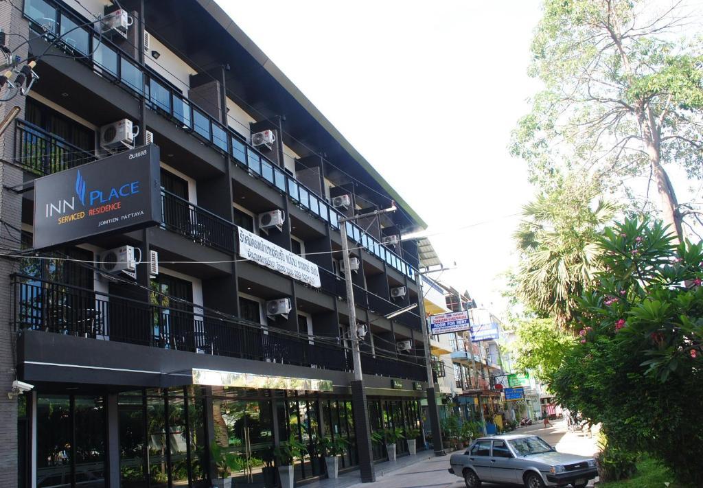 Inn Place Serviced Residence Патая Екстериор снимка