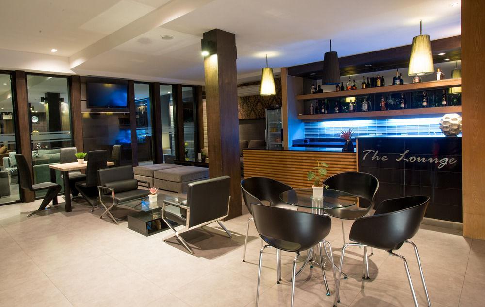 Inn Place Serviced Residence Патая Екстериор снимка
