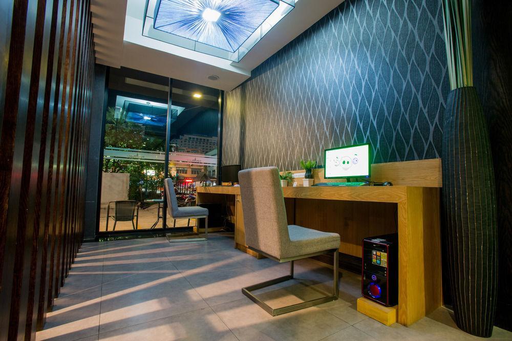 Inn Place Serviced Residence Патая Екстериор снимка