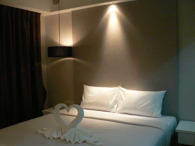 Inn Place Serviced Residence Патая Екстериор снимка