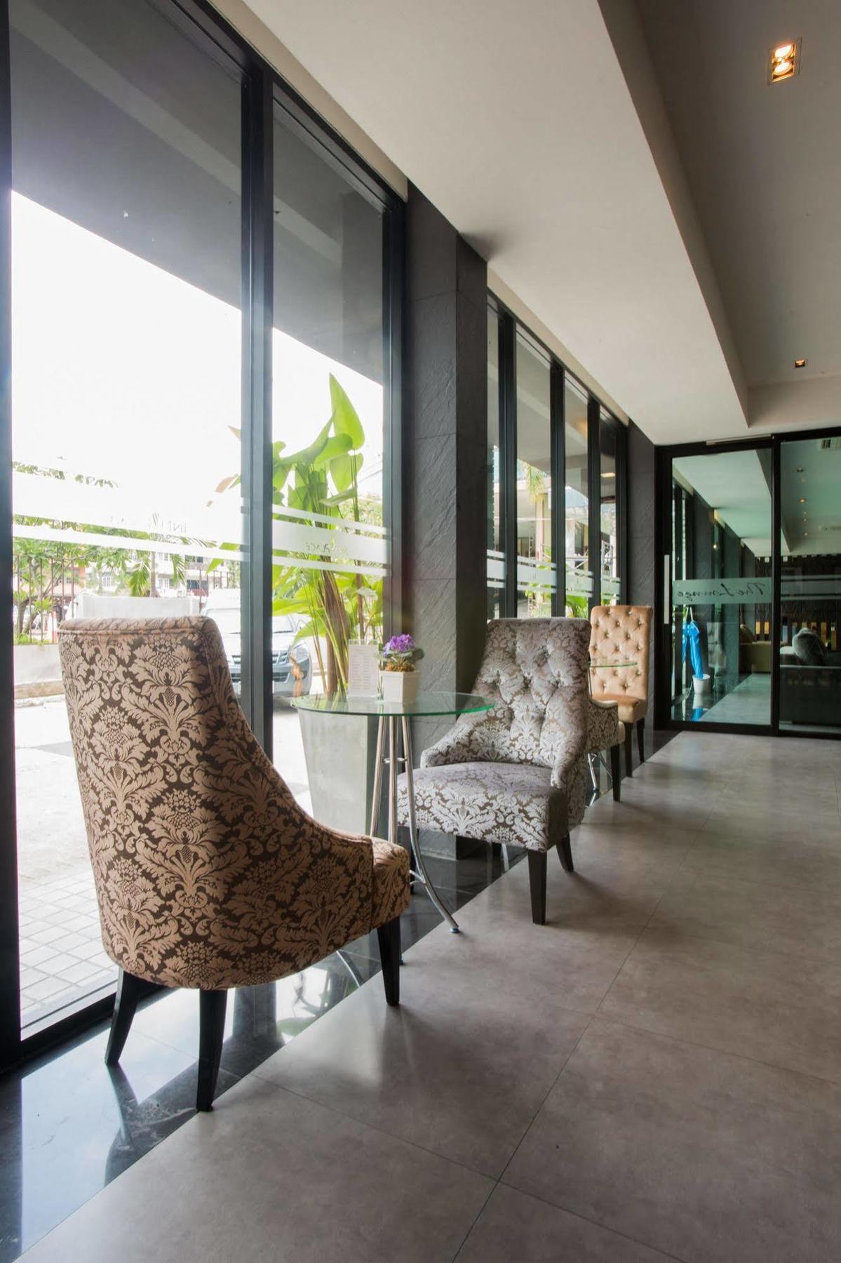 Inn Place Serviced Residence Патая Екстериор снимка